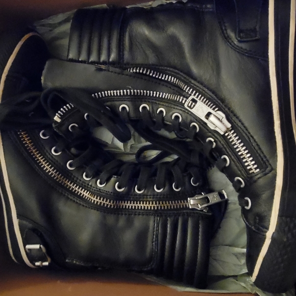 Ash Sneaker Boot - Picture 1 of 12